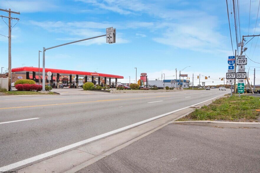 More Photos Of 524 Mileground Rd, Morgantown Auto Dealership For Sale