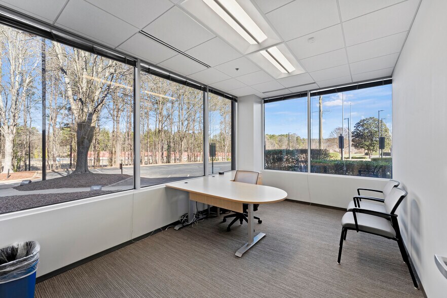 More Photos Of 5520 Capital Center Dr, Raleigh Office For Sale
