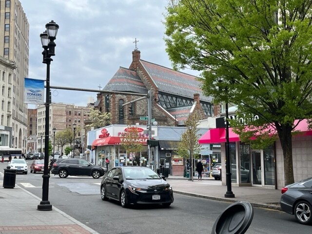 More Photos Of 6-8 N Broadway, Yonkers General Retail For Sale