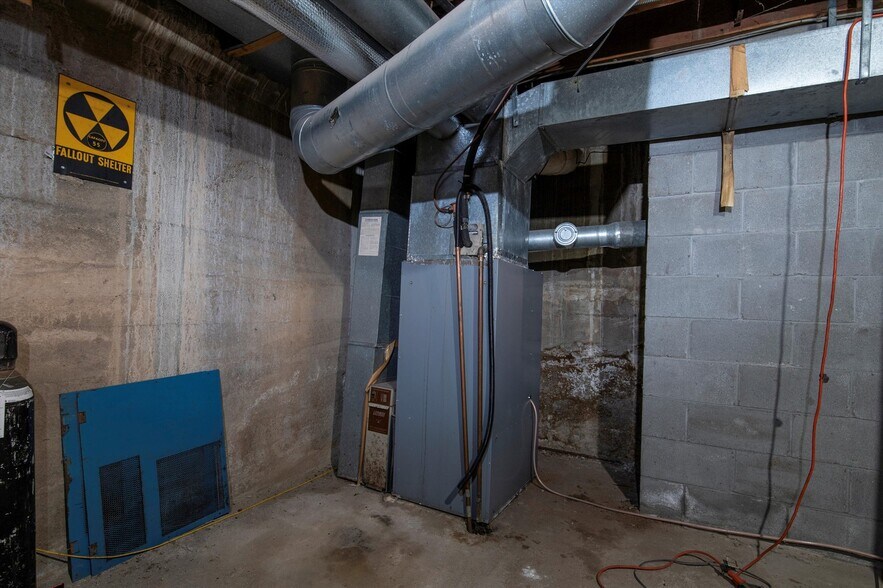 More Photos Of 40 The Common, Chester Hotel For Sale