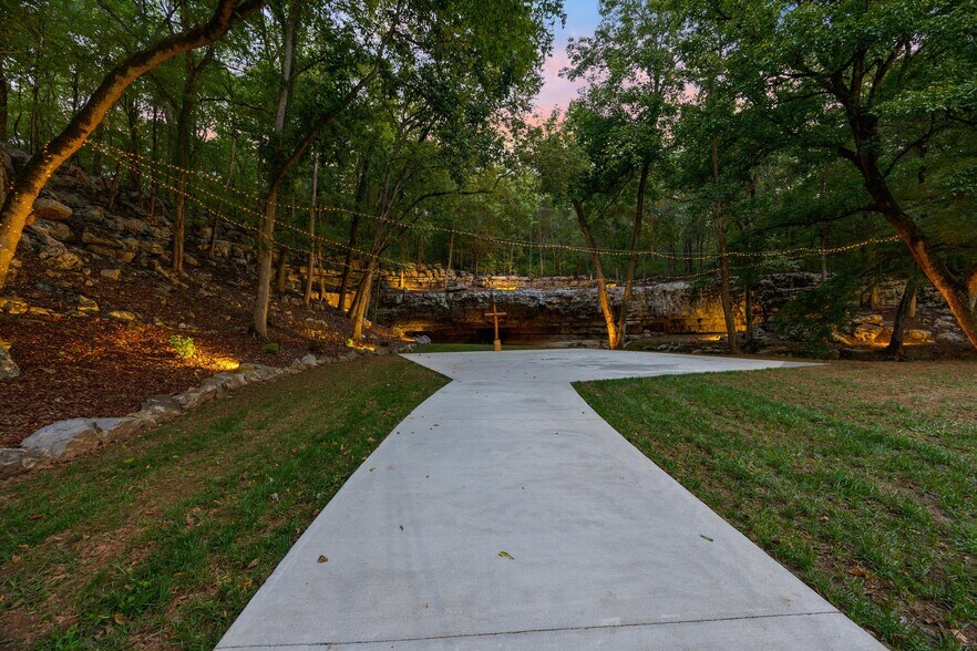 More Photos Of 4201 Pleasant Valley Rd, Union Grove Restaurant For Sale