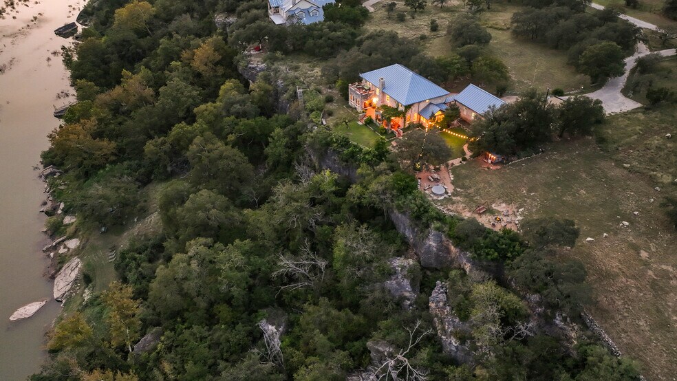 More Photos Of 5229 Hupedo Ranch Rd, Spicewood Specialty For Sale