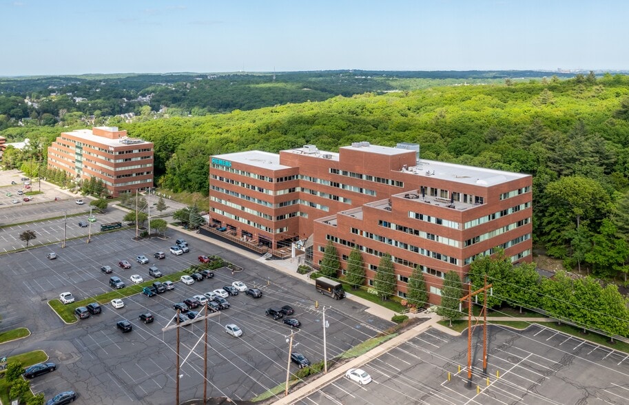 More Photos Of 200 Fifth Ave, Waltham Office For Lease
