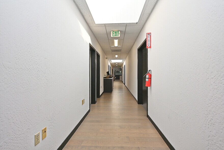 More Photos Of 6211 La Salle Ave, Oakland Storefront Retail Office For Lease