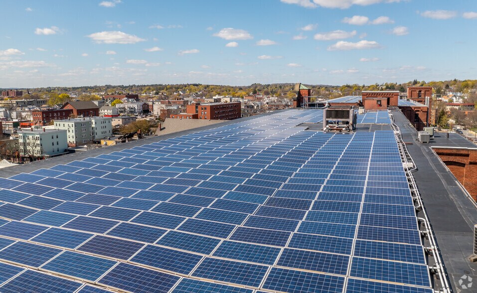 More Photos Of 15 Union St, Lawrence Light Manufacturing For Lease