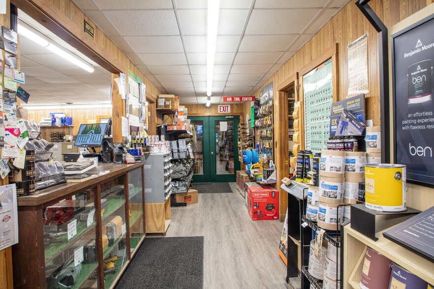 More Photos Of 190 Ossipee Trl E, Standish Freestanding For Sale