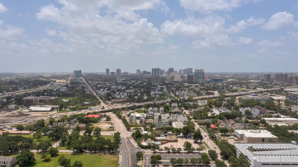 More Photos Of 3312 Crawford St, Houston Apartments For Sale