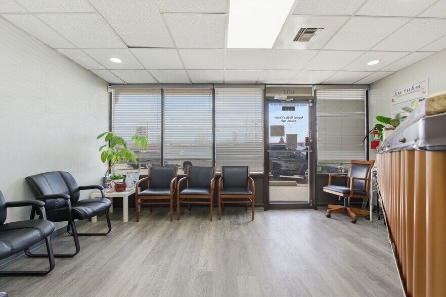 More Photos Of 1013 S Federal Blvd, Denver Office For Lease