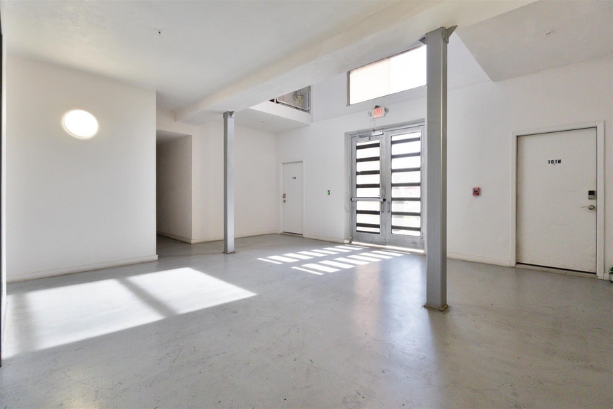 More Photos Of 502 Shiloh Dr, Laredo Apartments For Sale