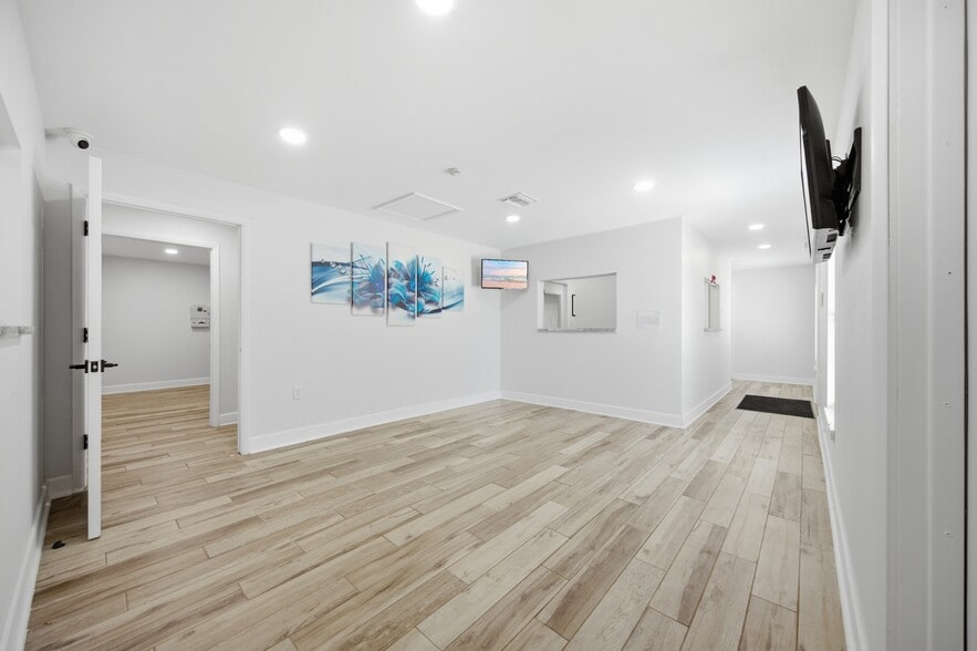 More Photos Of 4911-4919 State Road 54, New Port Richey Office For Sale