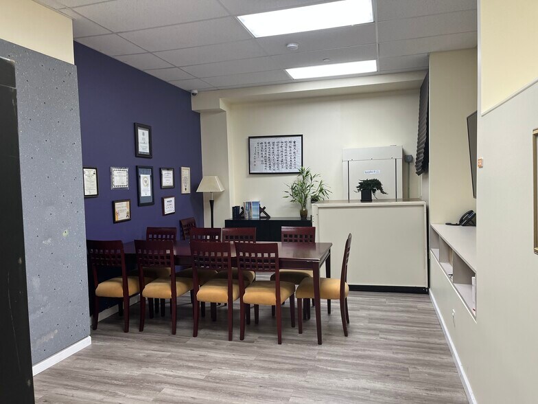 More Photos Of 42-35 Main St, Flushing Apartments For Sale