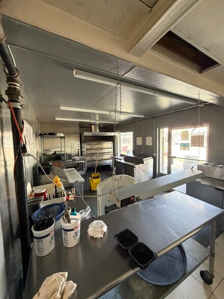 More Photos Of 92 E Michigan Ave, Galesburg Freestanding For Sale