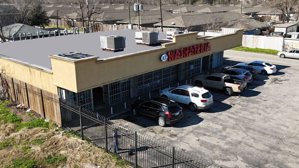 More Photos Of 7106 Scott St, Houston Freestanding For Sale