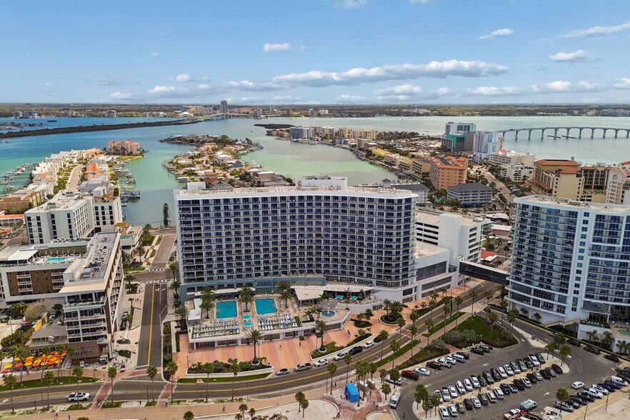 More Photos Of 400 Coronado Dr, Clearwater Beach Hotel For Lease