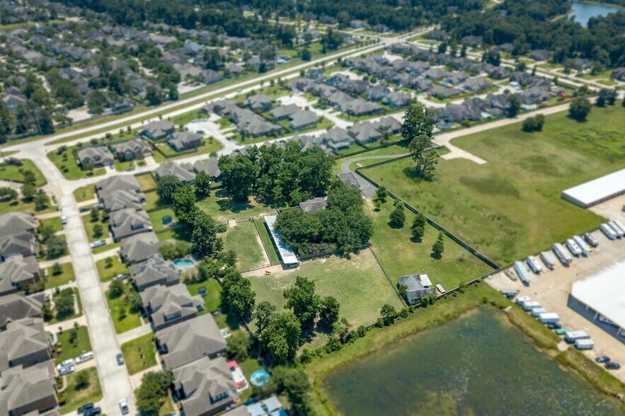 More Photos Of 30729 Mcguinness Dr, Spring Office For Sale