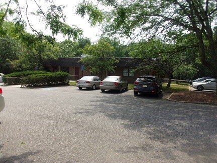 More Photos Of 1000 W Main St, Freehold Medical For Lease