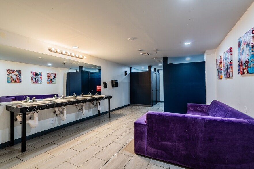 More Photos Of 522 W San Francisco Ave, El Paso Coworking Space