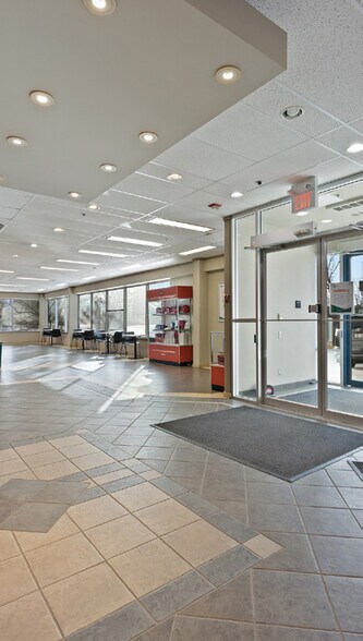 More Photos Of 7236 10th St NE, Calgary Flex For Sale