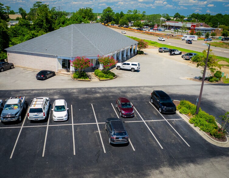 More Photos Of 5177 Southport-Supply Rd, Southport General Retail For Sale