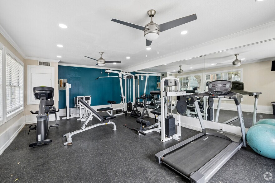 More Photos Of 6947 Everhart Rd, Corpus Christi Apartments For Sale