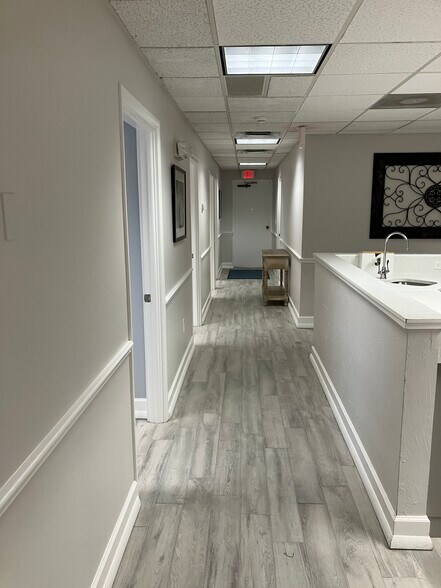 More Photos Of 900 Pine St, Englewood Medical For Sale