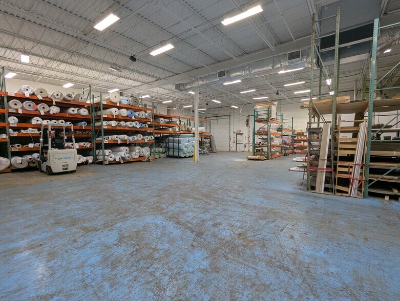 More Photos Of 375 Patricia Dr, Warminster Township Warehouse For Lease