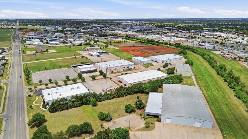 More Photos Of 6625 W Wilshire Blvd, Oklahoma City Manufacturing For Lease