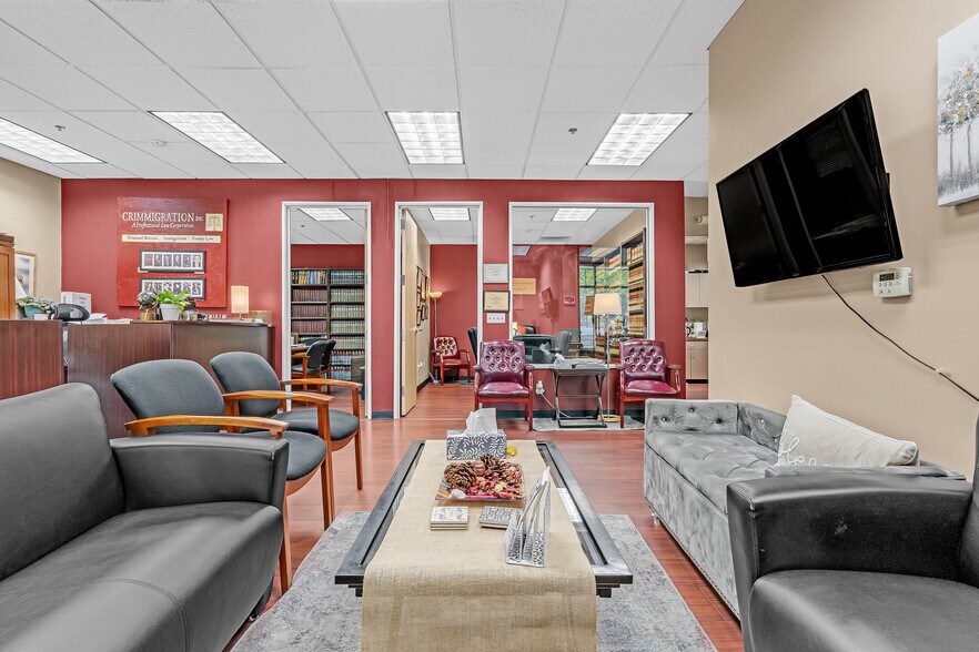 More Photos Of 1930 Del Paso Rd, Sacramento Medical For Sale