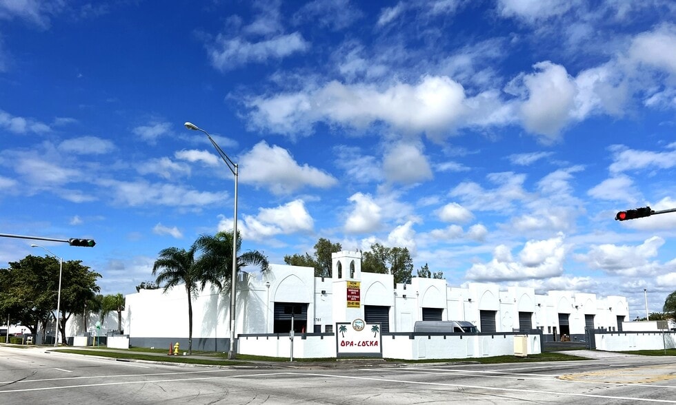 More Photos Of 1909-2099 Opa Locka Blvd, Miami Warehouse For Lease