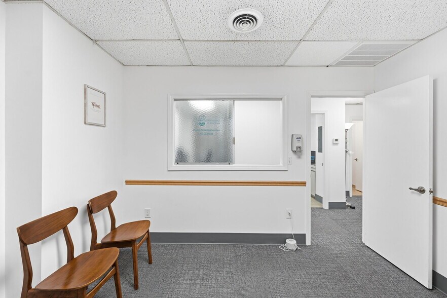 More Photos Of 1515 Smith St, North Providence Medical For Sale