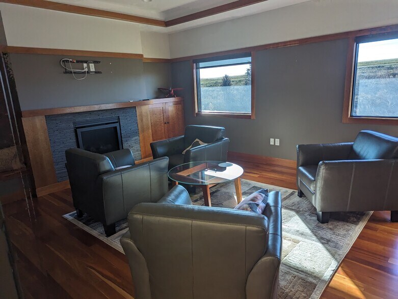 More Photos Of 2321 Jack Breault Dr, Hudson Office For Sale