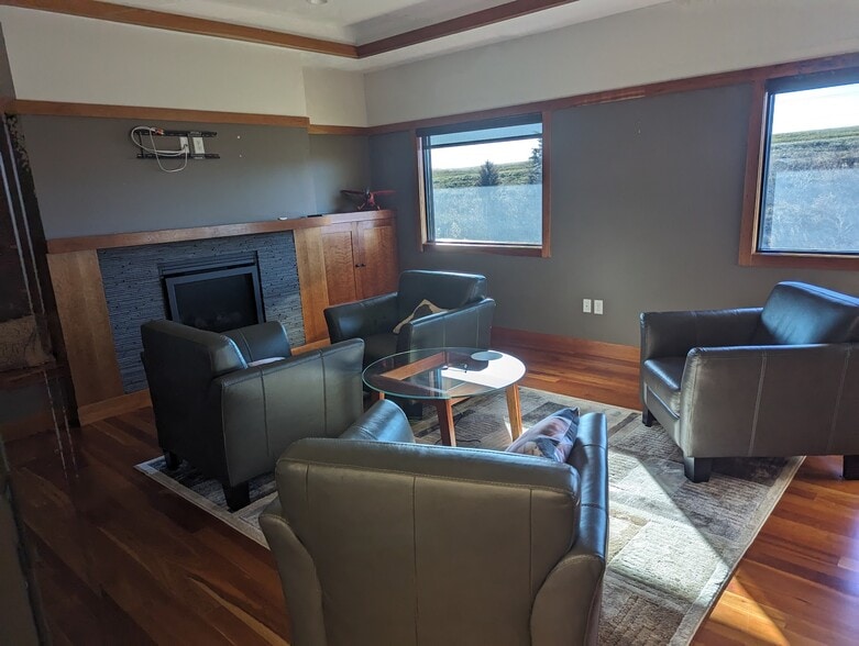 More Photos Of 2321 Jack Breault Dr, Hudson Office For Lease