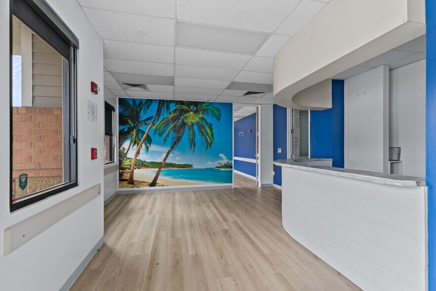 More Photos Of 5751 Blythewood St, Houston Medical For Sale