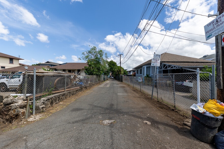 More Photos Of 815 Lopez Ln, Honolulu Apartments For Sale