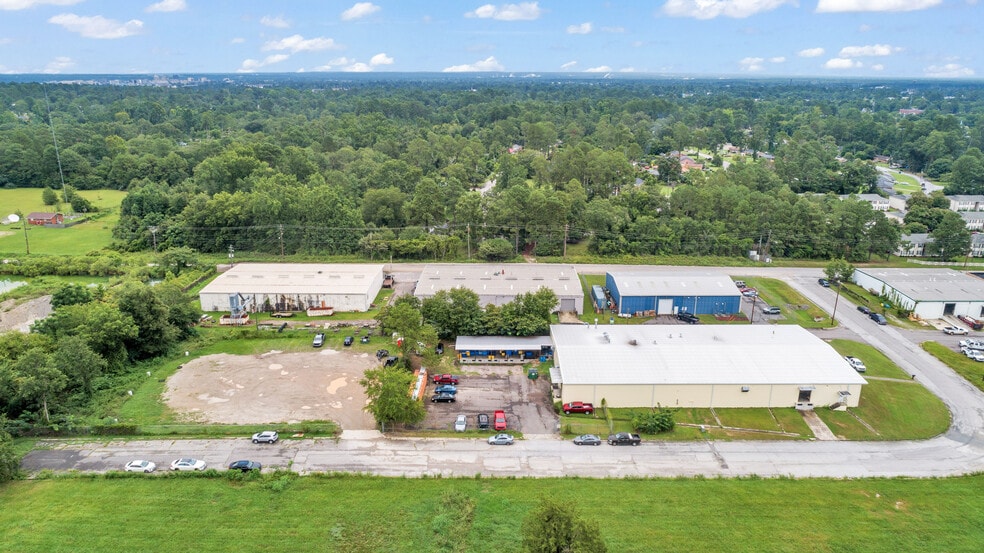 More Photos Of 1827 Killingsworth Rd, Augusta Warehouse For Lease