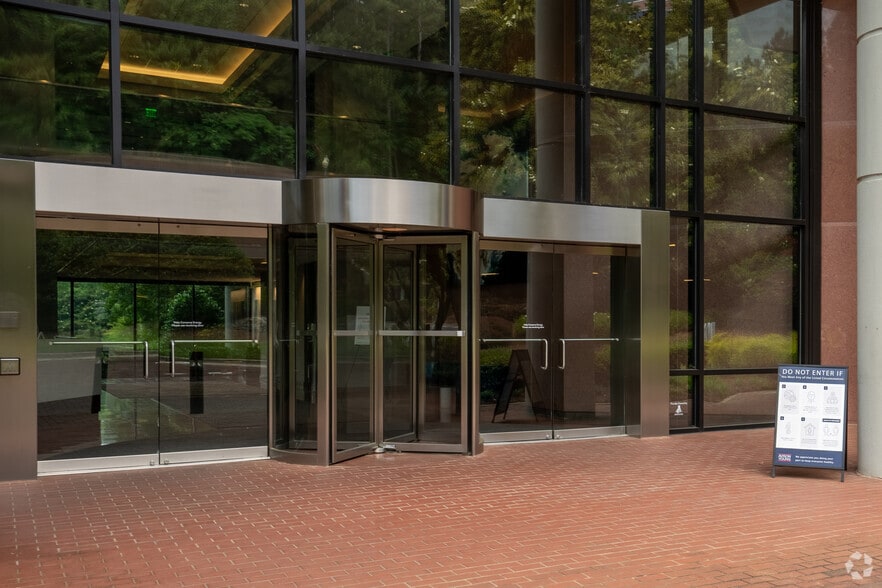 More Photos Of 1600 Parkwood Cir SE, Atlanta Office For Lease