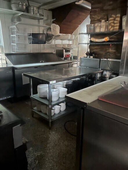 More Photos Of 146 Greenway Ct, Blowing Rock Specialty For Sale