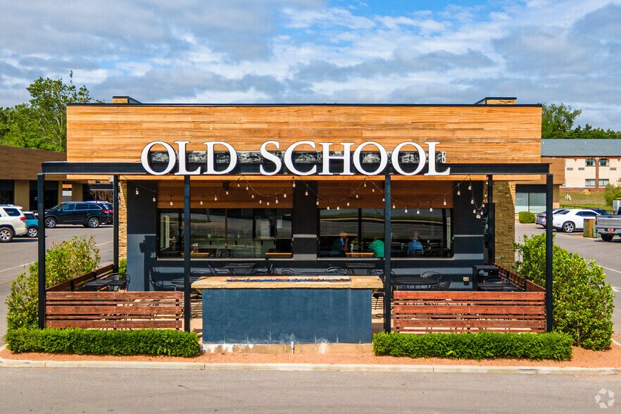 More Photos Of 217-257 S Coltrane Rd, Edmond Unknown For Lease