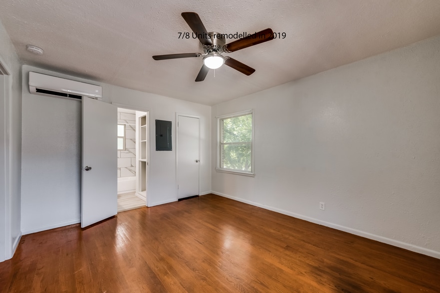 More Photos Of 307 W 4th St, Irving Apartments For Sale