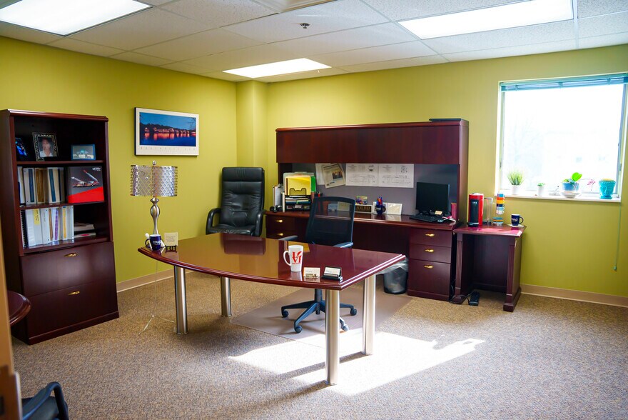 More Photos Of 1301 W Forest Grove Rd, Vineland Flex For Lease