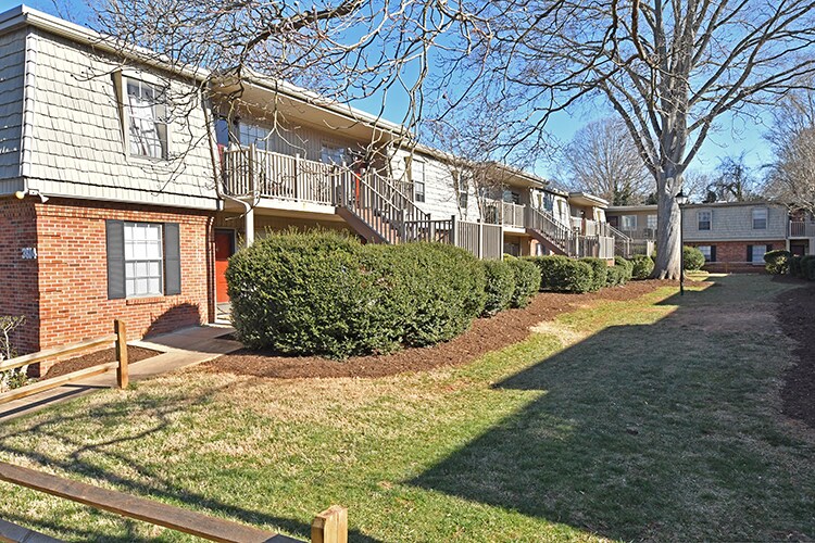 More Photos Of 3812 Country Club Rd, Winston-Salem Apartments For Sale
