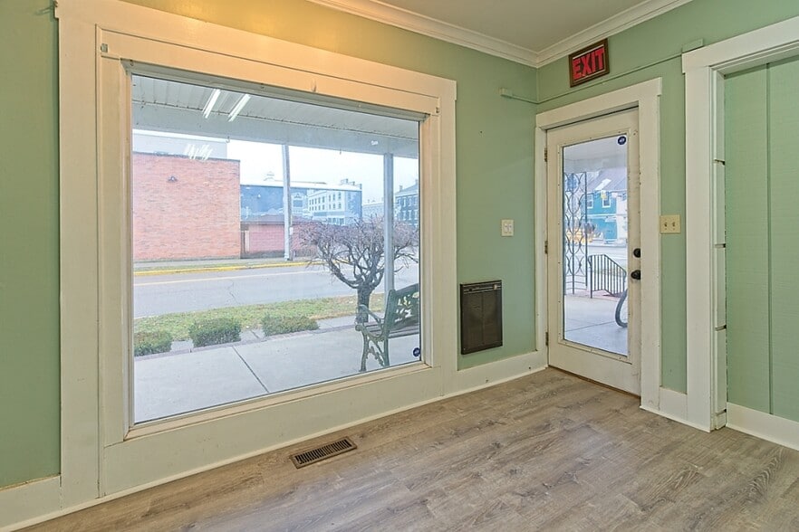 More Photos Of 7 E. Water St, Troy Storefront Retail Office For Lease