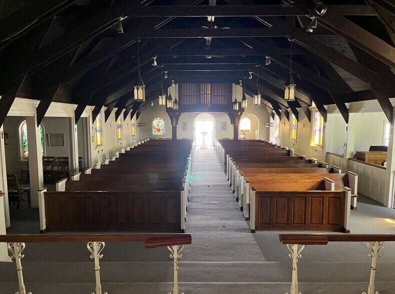 More Photos Of 87 7th St, Valley Stream Religious Facility For Lease