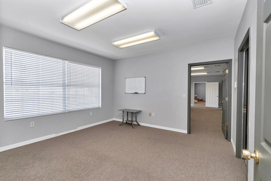 More Photos Of 7365 SW 38th St, Ocala Warehouse For Lease