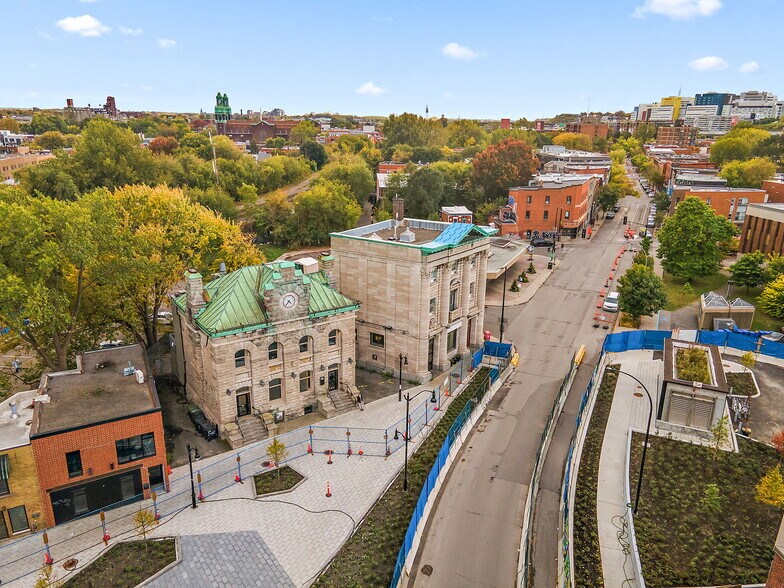 More Photos Of 538-540 Pl Saint-Henri, Montréal Office For Lease