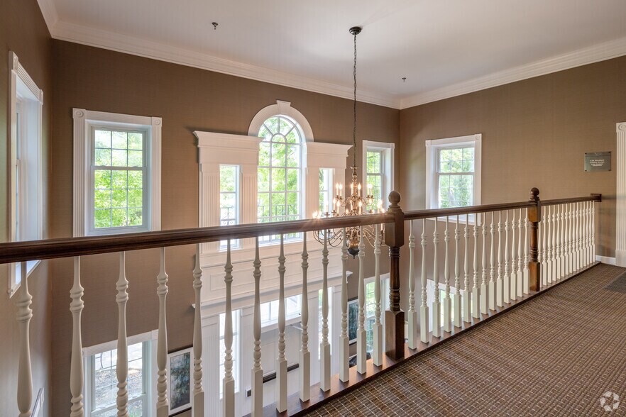More Photos Of 3880 Salem Lake Dr, Long Grove Office For Sale