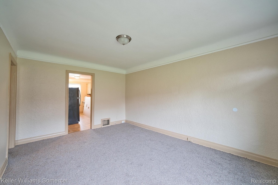 More Photos Of 51 Spokane Dr, Pontiac Apartments For Sale