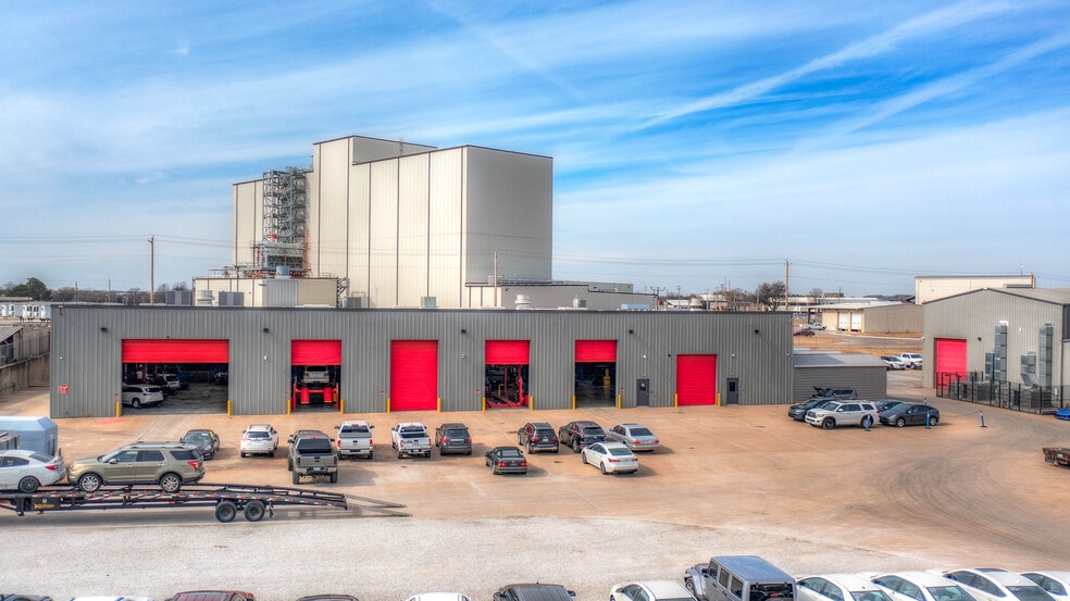 More Photos Of 20701 E 81st St, Broken Arrow Manufacturing For Sale