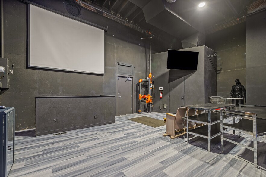 More Photos Of 714 Main St, Lewiston Movie Theatre For Sale