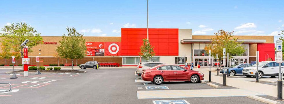 More Photos Of 600-690 N West End Blvd, Quakertown Unknown For Lease